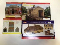 Hornby OO gauge Skaledale selection of boxed buildings including Covered Coal Shed, Signal Box, Engi