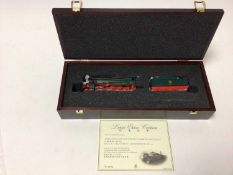 Bachmann OO gauge Limited Edition 572/1000 KCR WD locomotive and tender, 2-8-0 "Austerity" No21, in