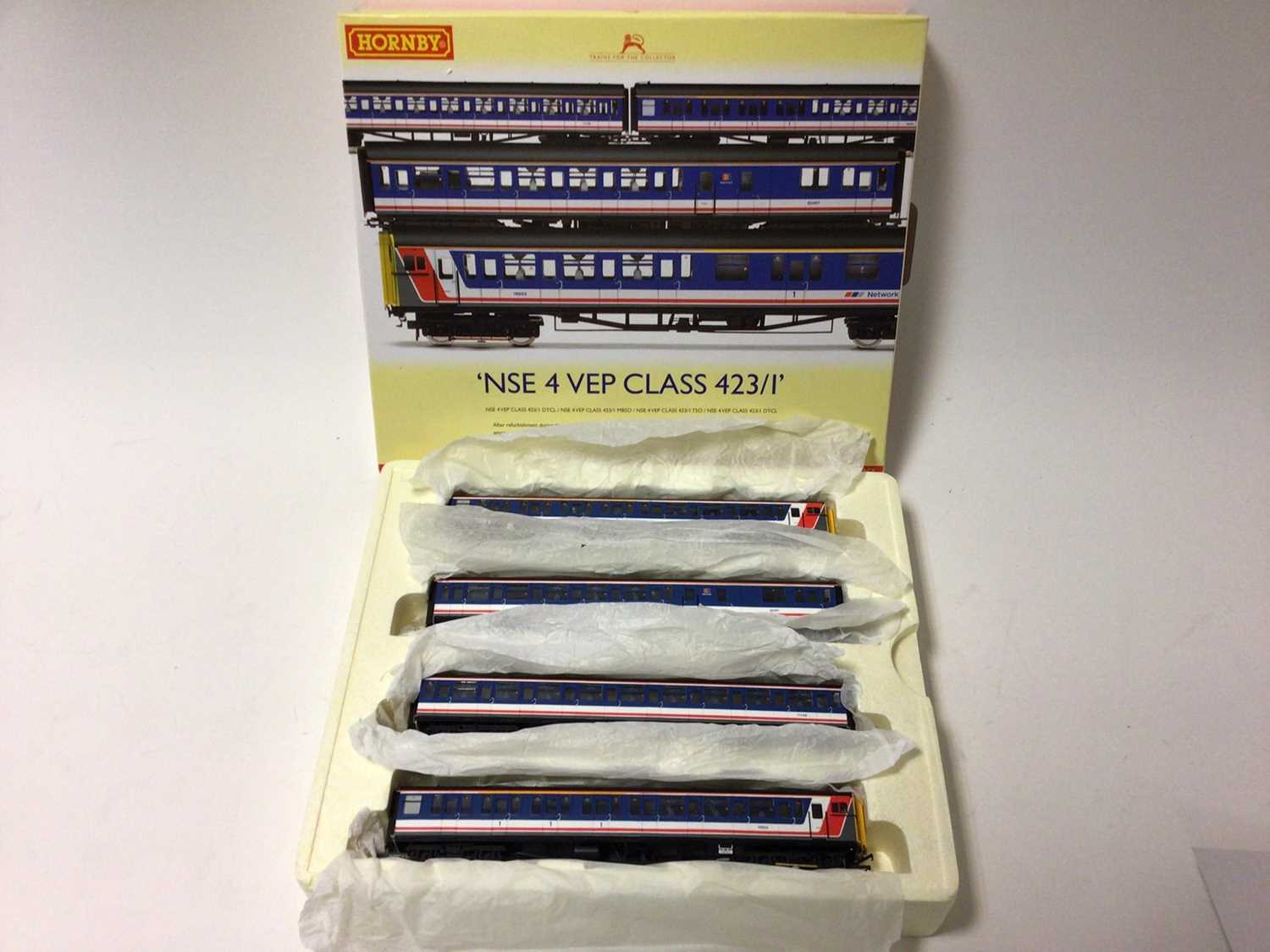 Hornby OO gauge NSE 4 VEP Class 423/1 train pack R2947 boxed