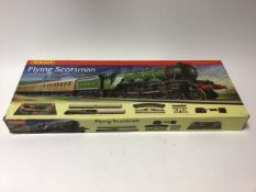 Hornby OO gauge 4-6-2 Class A1 "Flying Scotsman" boxed train set with LNER green locomotive and tend