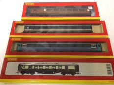 Hornby OO gauge selection of boxed carriages and coaches etc (15)