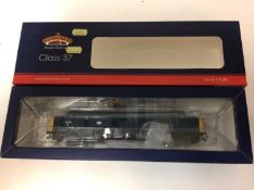 Bachmann OO gauge Class 37/0 37284 BR blue 32-788 boxed