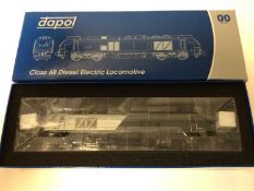 Dapol OO gauge Class 68 Diesel Electric Locomotive 4D-022-004 68014 Chiltern Livery boxed