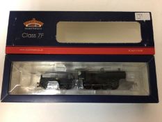 Bachmann OO gauge Class 57XX 8732 BR black late crest 32-216, Class 64XX 6424 GWR green 31-635A, Cla