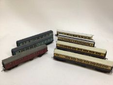 Railway OO Gauge unboxed selection including carriages, wagons, rolling stock, track accessories etc