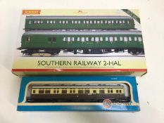 Railway OO Gauge boxed selection of carriages, wagons and rolling stock including Hornby, Wren & Bac
