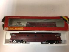 Hornby OO gauge BR Bo-Bo Electric Class 90 R242, Class 47 Diesel 'Robin Hood' R769, BR Class 52 C-C