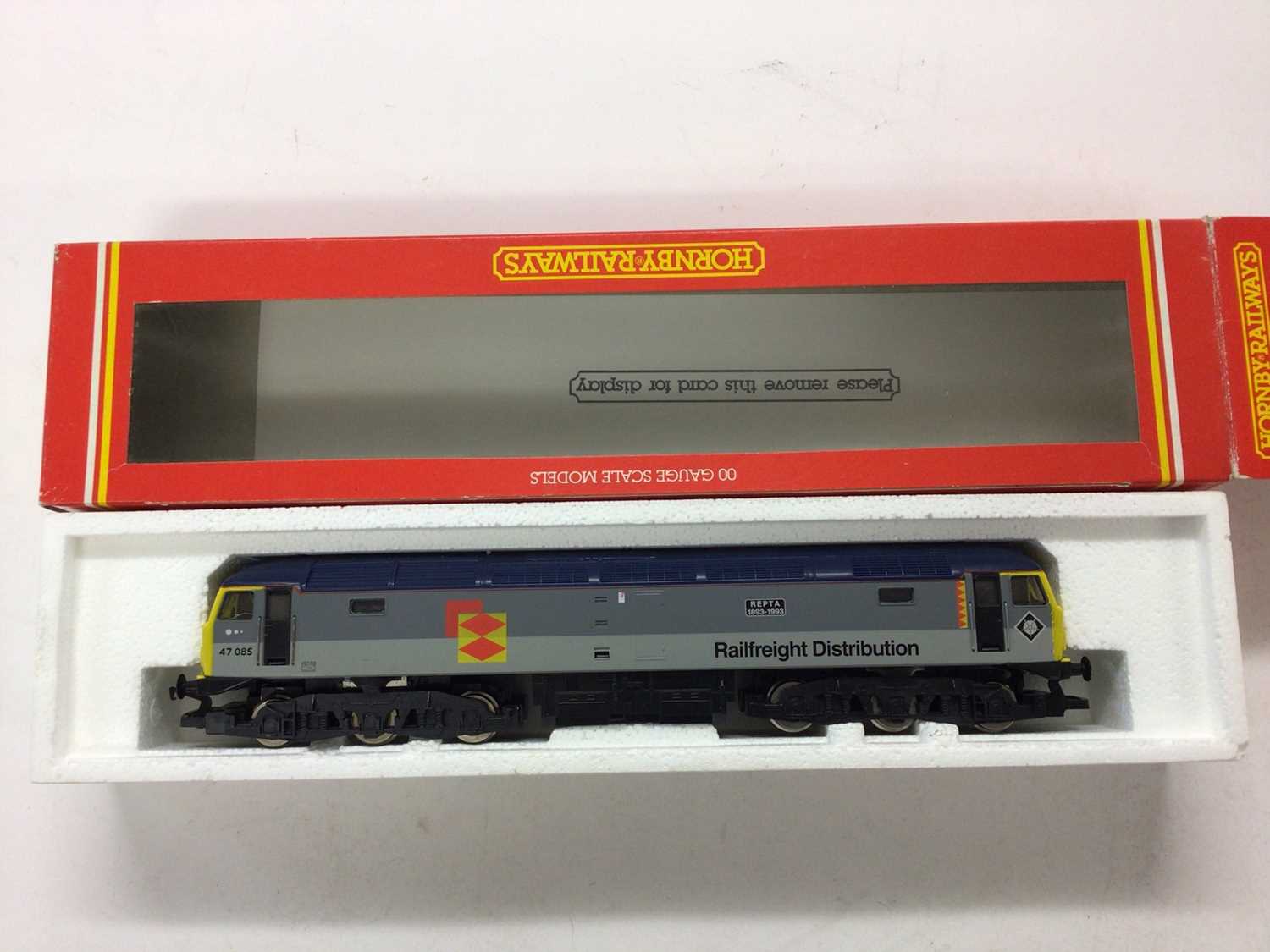 Hornby OO gauge locomotives Transrail Class 37 Co-Co diesel electric locomotive, 37 424, R327, Inter - Image 4 of 4