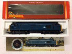 Hornby OO gauge locomotives BR two tone grey Class 86 Bo-Bo electric locomotive 'Halleys Comet' 86 5