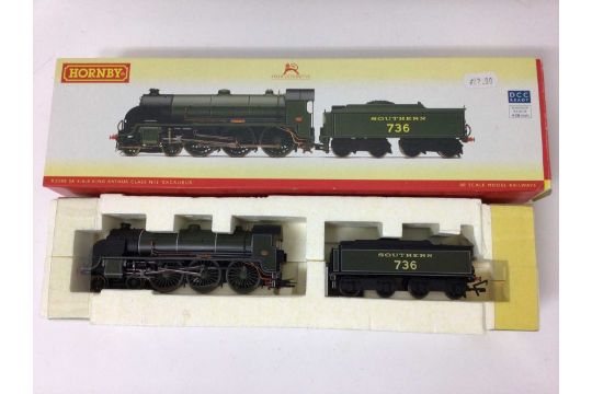 Hornby OO gauge locomotives SR S15 Class locomotives '827' R3411, SR 4-6-0 Class N15 '736 Excalibur' - Image 1 of 3