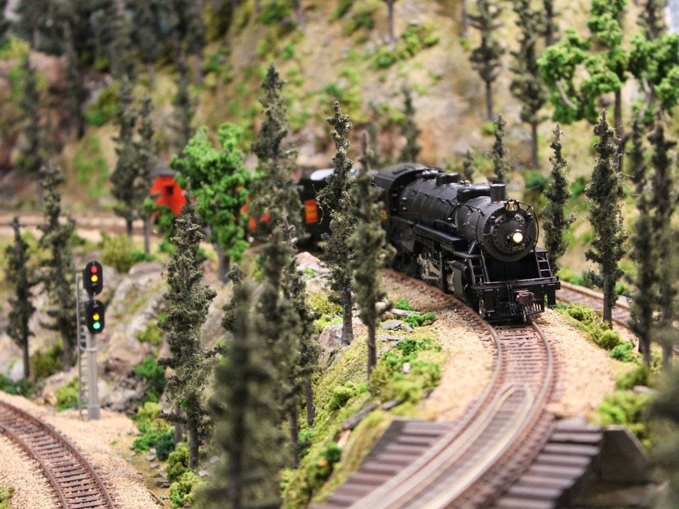 Train Set & Tracks - Timed Online Sale