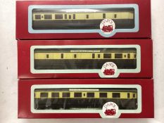 Dapol OO gauge GWR Cornish Riviera Limited Coaches, plus selection of wagons (x25), all boxed (31)