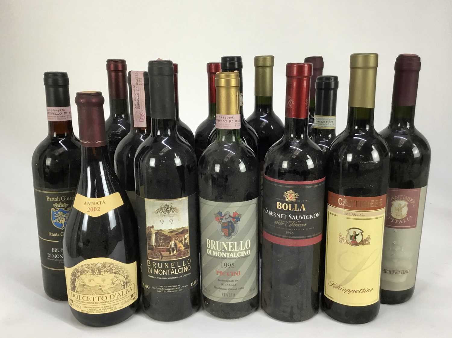 Wine - fifteen bottles, Italian reds