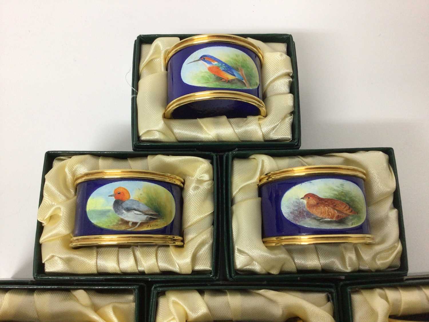 Collection of ten Graham Payne Studios Worcester hand decorated napkin rings painted with British bi - Image 2 of 7