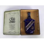 One bottle, Ron Siglo De Soro, in ceramic bottle and original fitted tin box