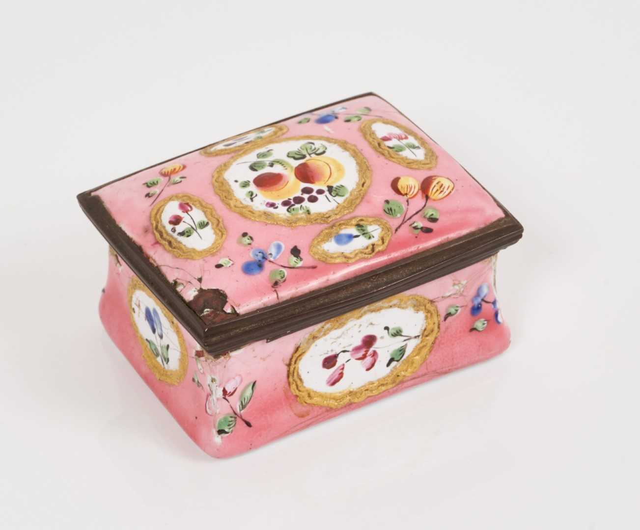 South Staffordshire pink ground rectangular snuff box circa 1770 - Image 2 of 3