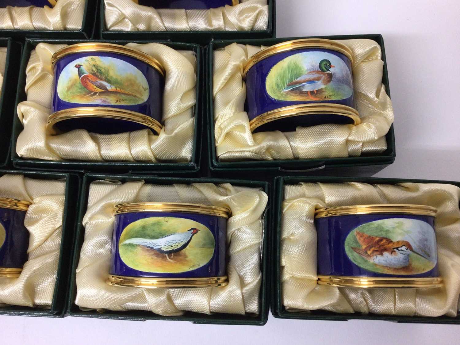 Collection of ten Graham Payne Studios Worcester hand decorated napkin rings painted with British bi - Image 4 of 7