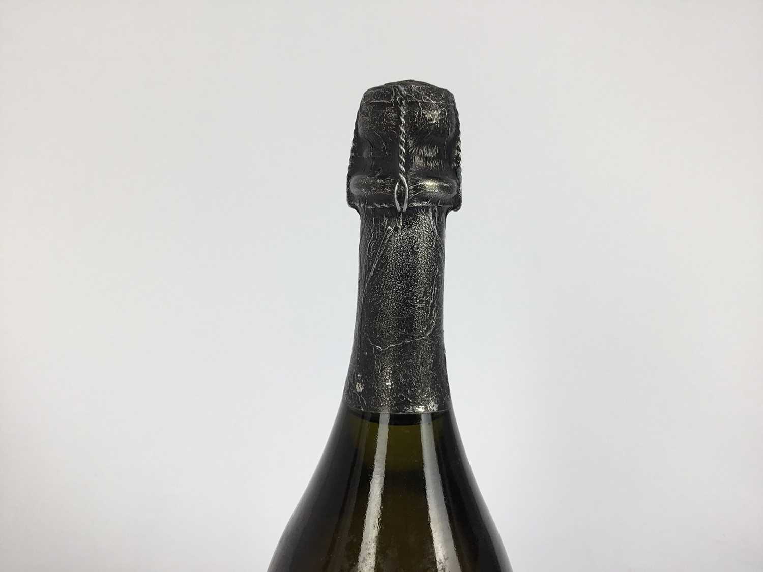 Champagne - one bottle, Moët & Chandon Dom Perignon 1980 - Image 3 of 7