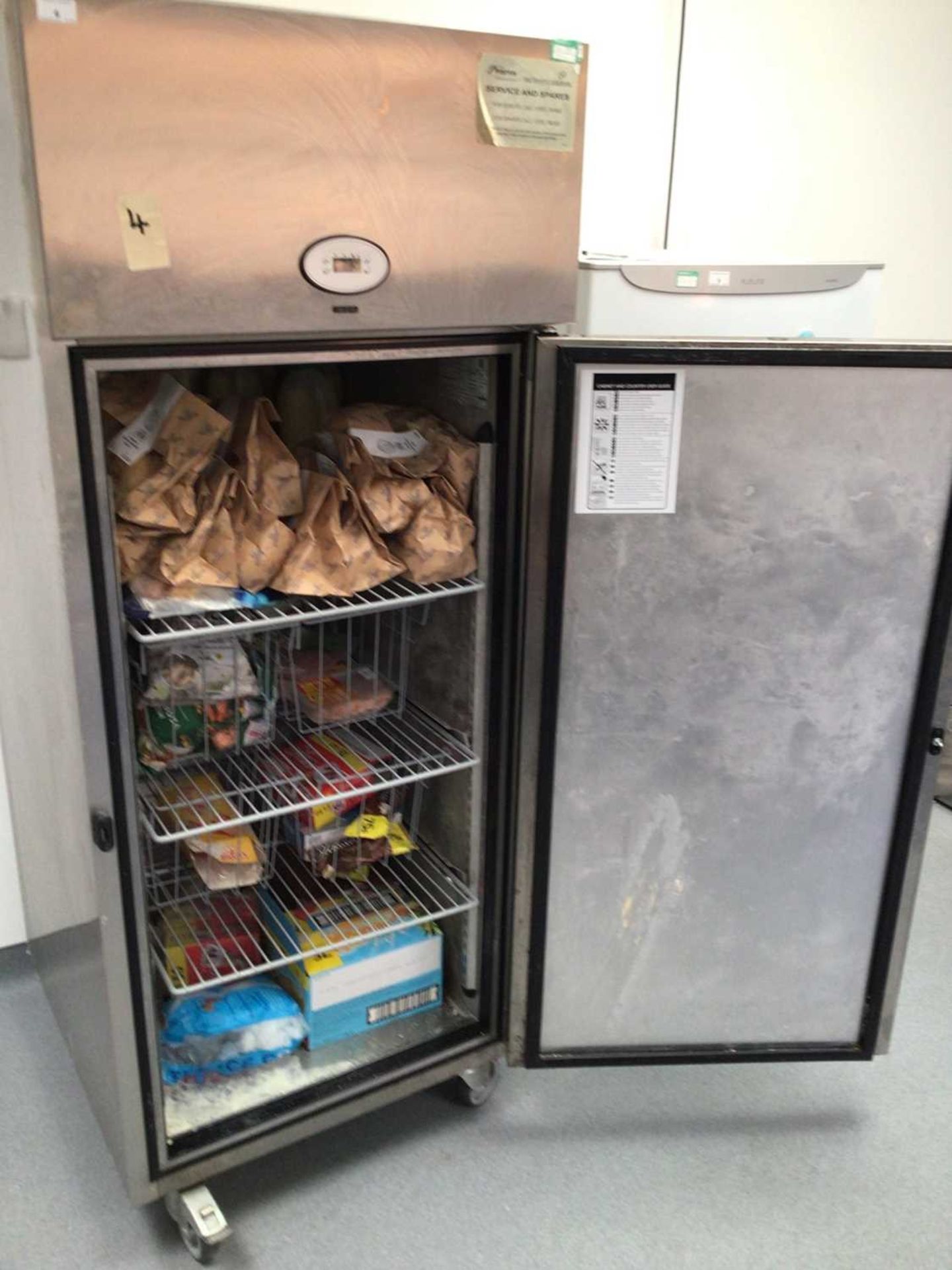 A Foster stainless steel freezer, on castors, cable and plug - Bild 2 aus 2