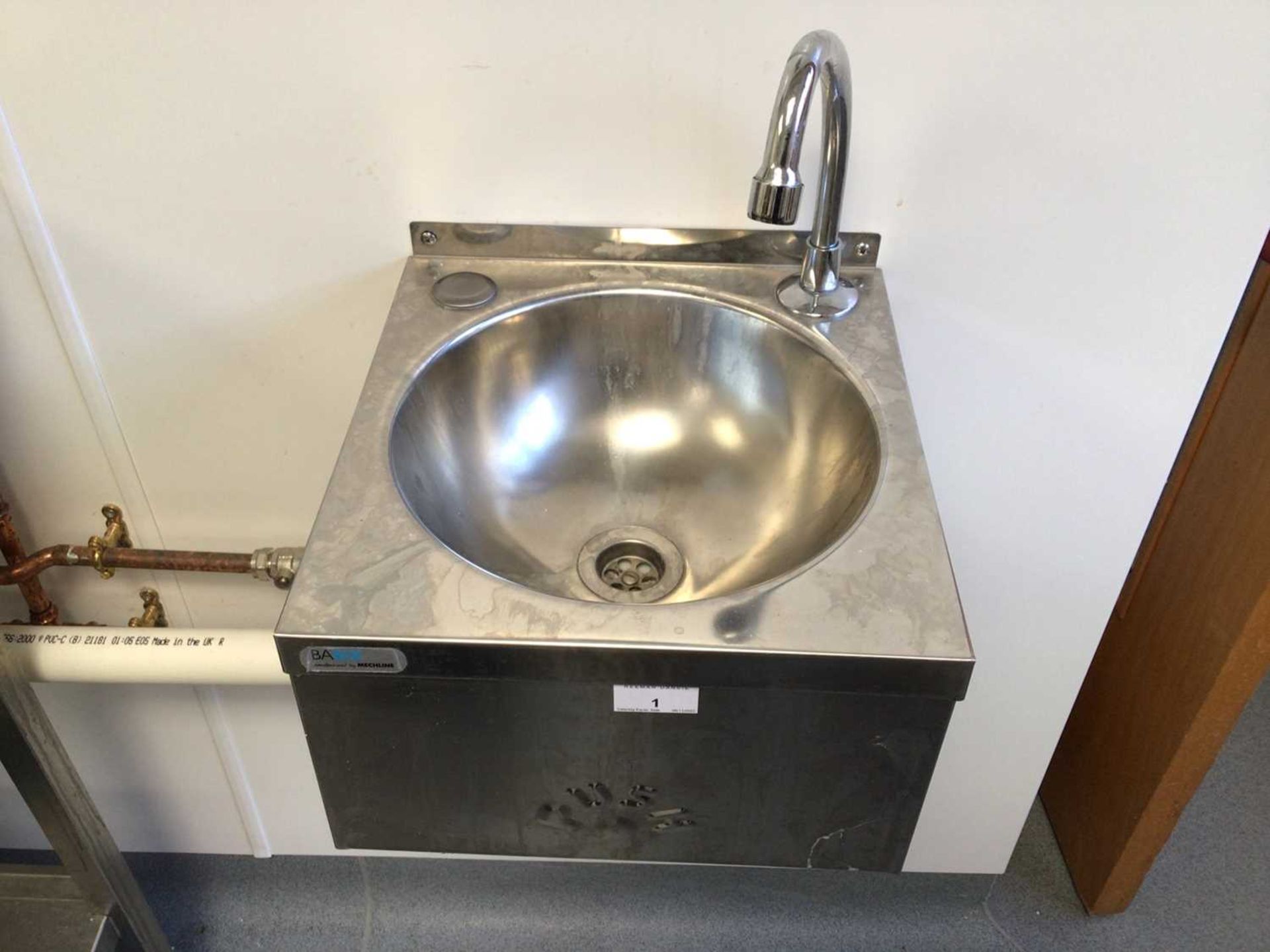 A Mechline BA Six stainless steel wash hand basin with mixer tap - Image 2 of 2