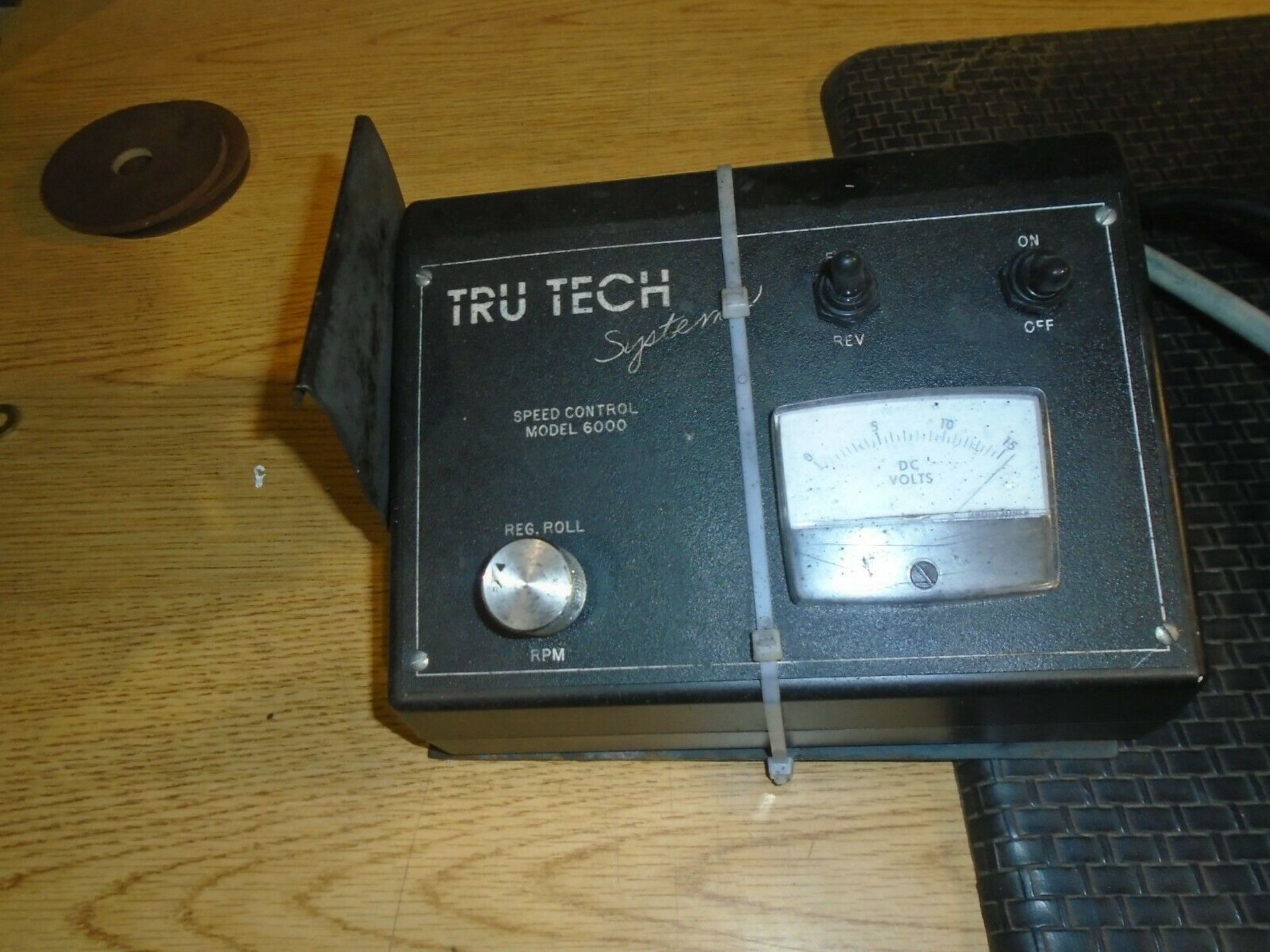 Tru Tech TT5000 Centerless Grinding Attachment With Speed Control 6000 - Image 5 of 6