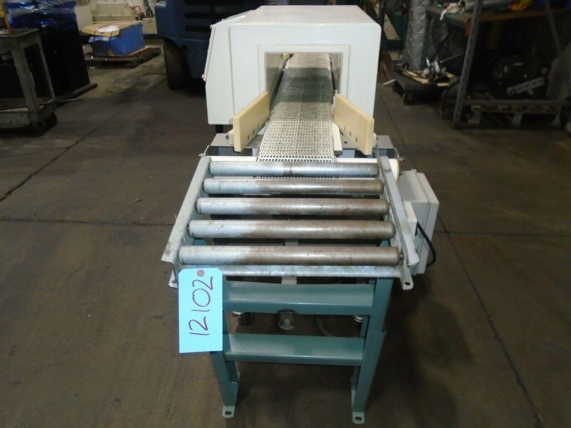 Thermo Goring Kerr Metal Detector 10” x 8” Opening Conveyor W/ Kiwi 450 Case Coder - Image 2 of 12