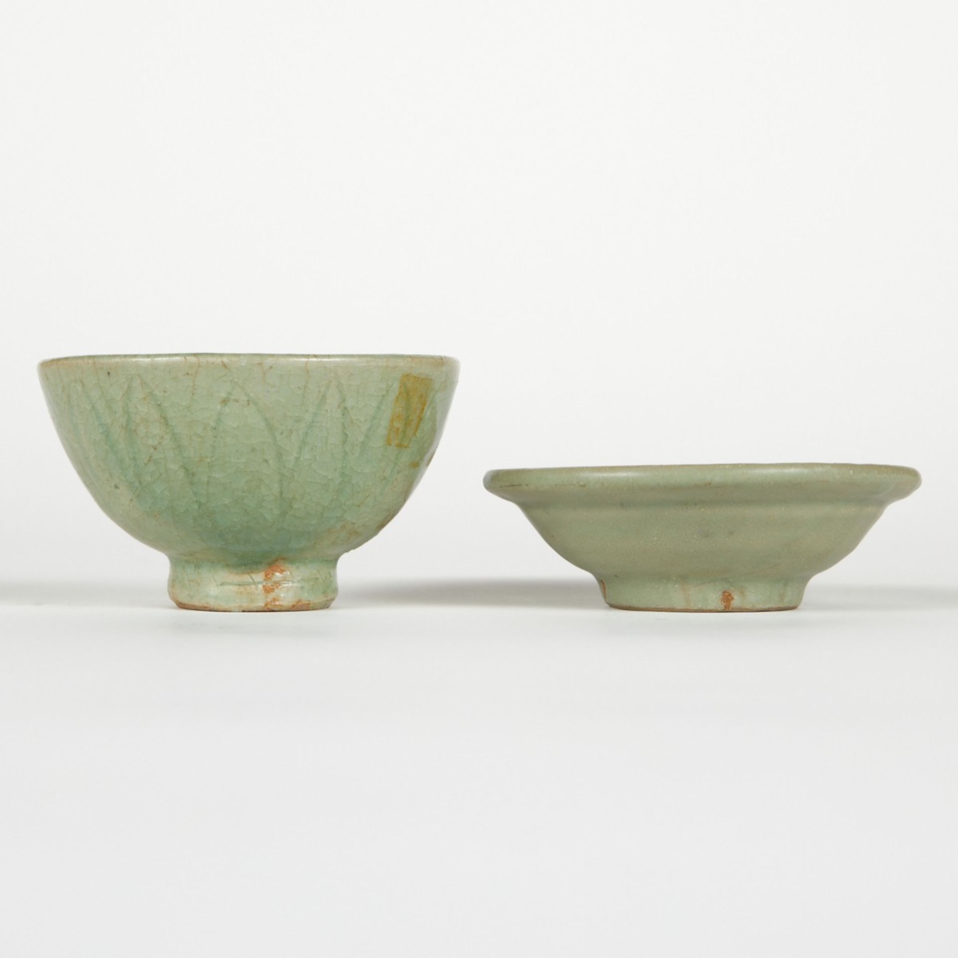 Grp: 2 Chinese Ming Dynasty Lonquan Celadon Dishes - Image 2 of 8