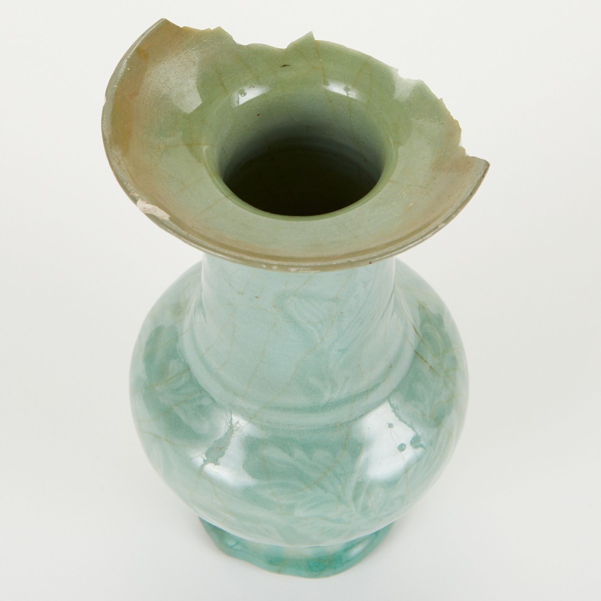 Chinese Ming Celadon Vase w/ Incised Decoration - Image 5 of 6