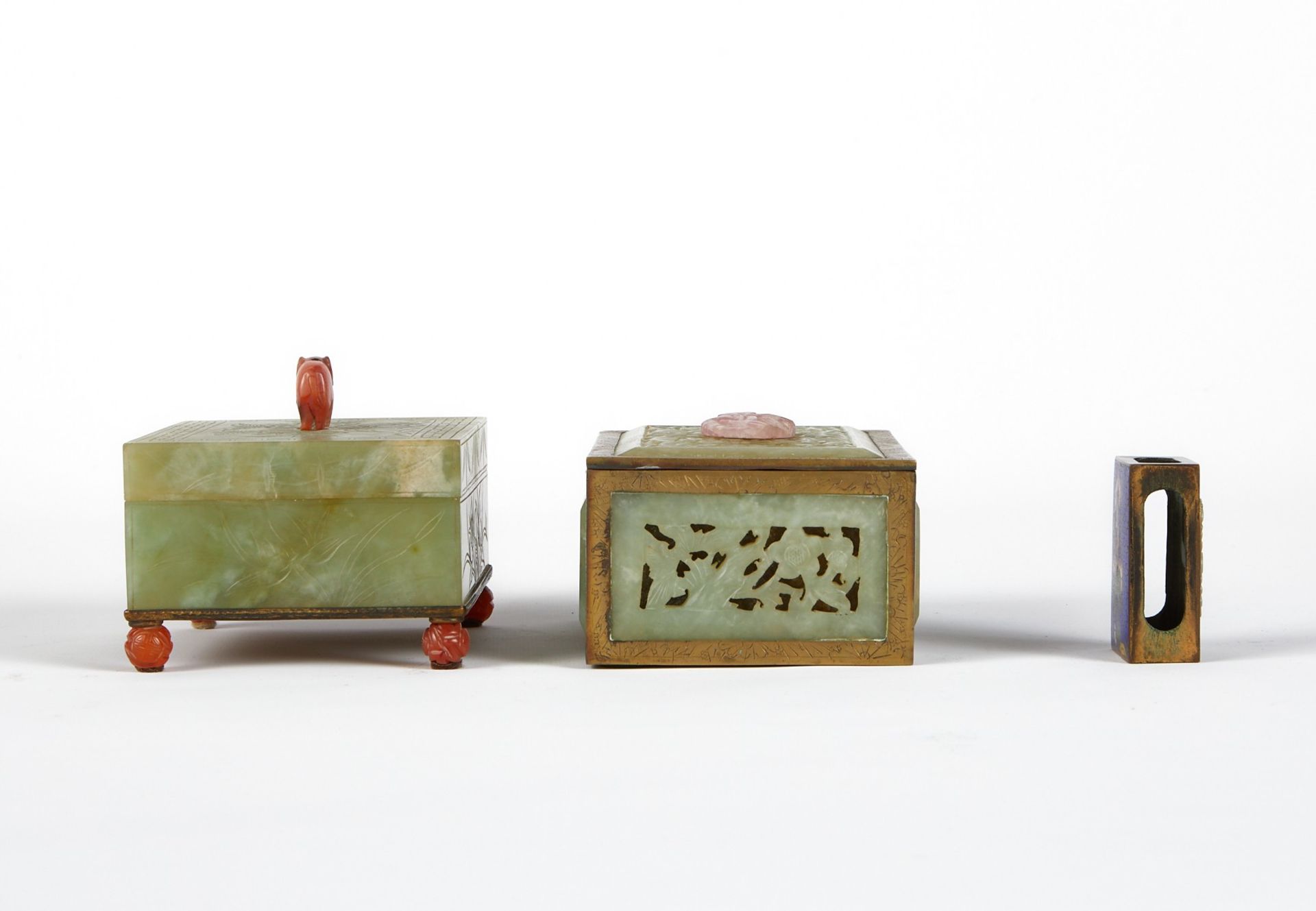 Grp: 3 Small Jade Stone Boxes - Image 3 of 11
