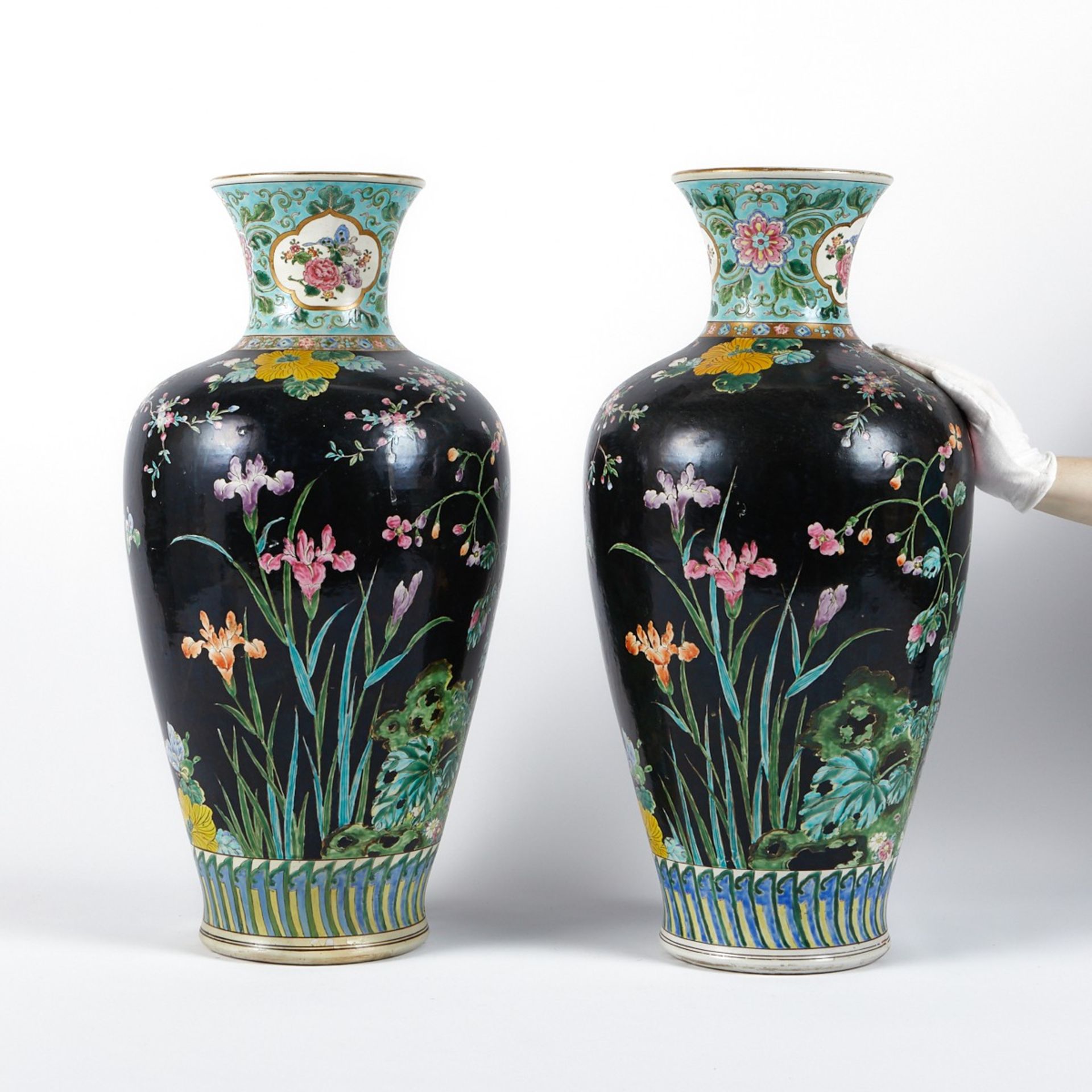 Pr Large Chinese Porcelain Vases Famille Noire - Image 2 of 11