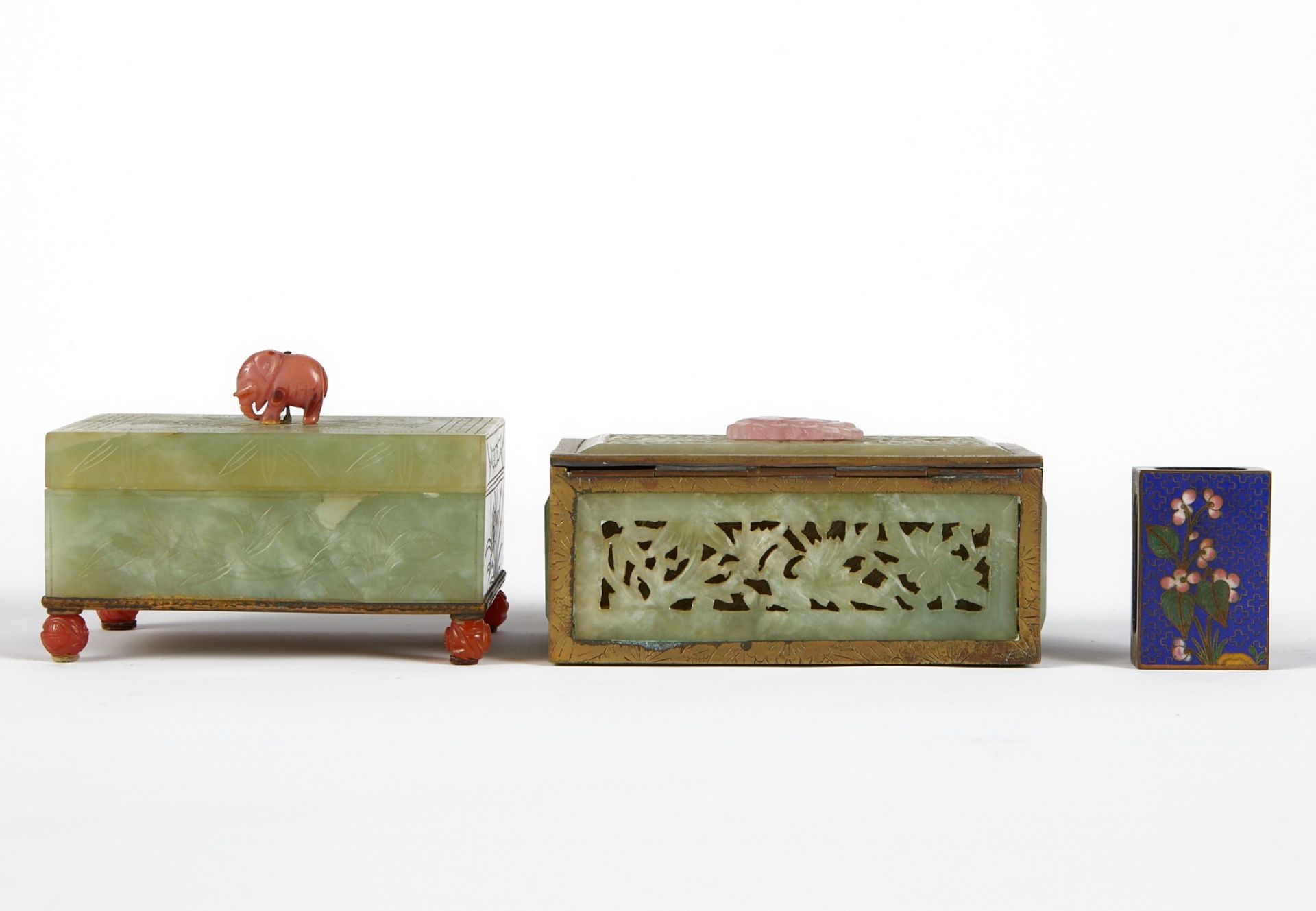 Grp: 3 Small Jade Stone Boxes - Image 2 of 11