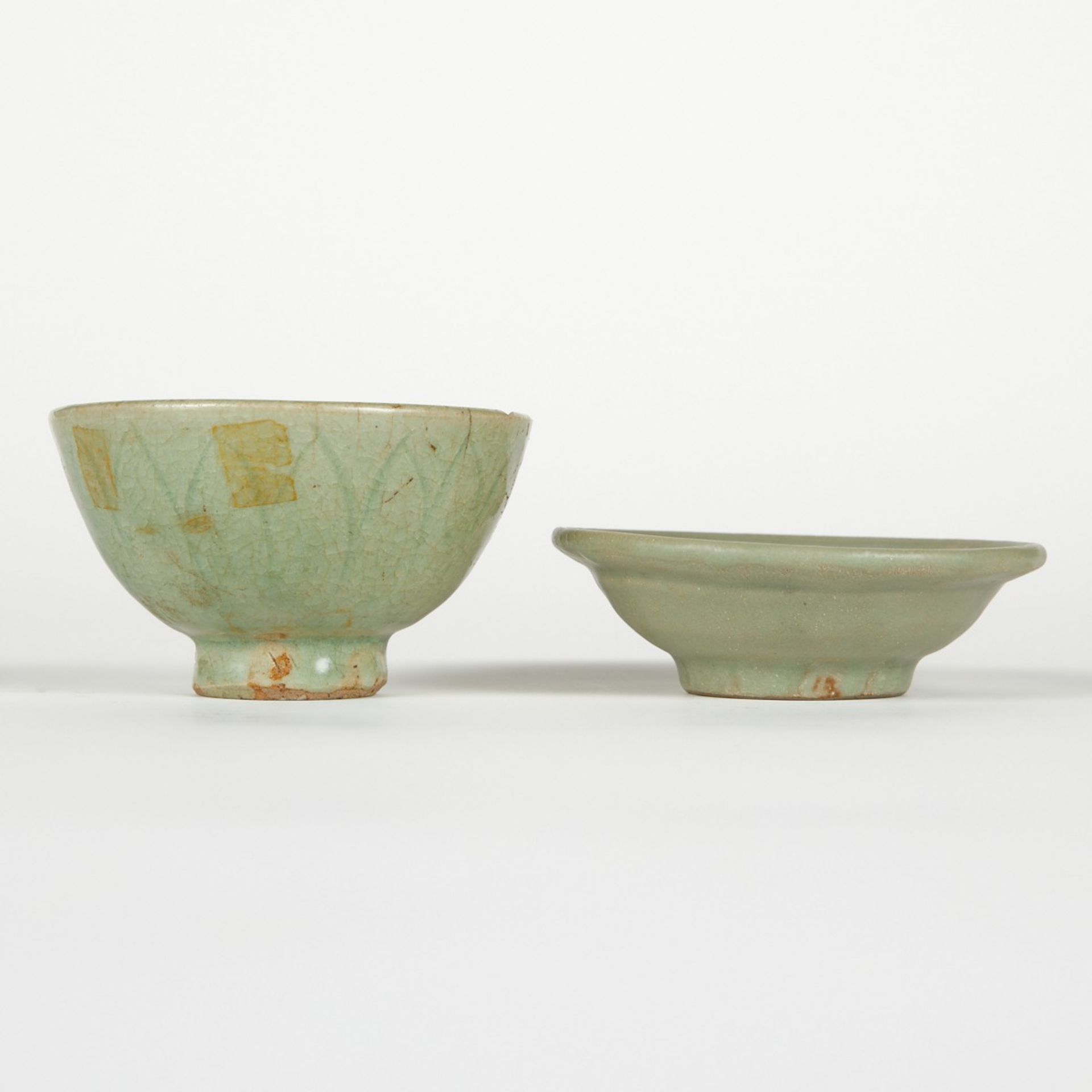 Grp: 2 Chinese Ming Dynasty Lonquan Celadon Dishes - Image 3 of 8