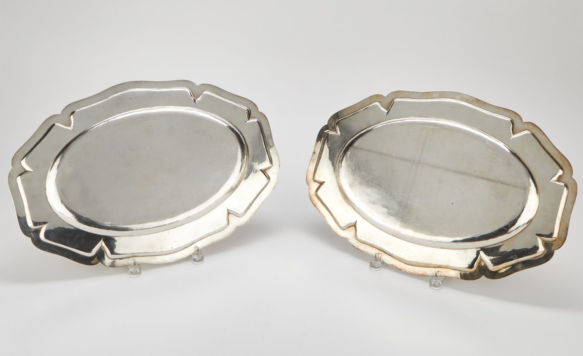 Pair Russian Silver Platters Riedel ca. 1900 - Image 4 of 4