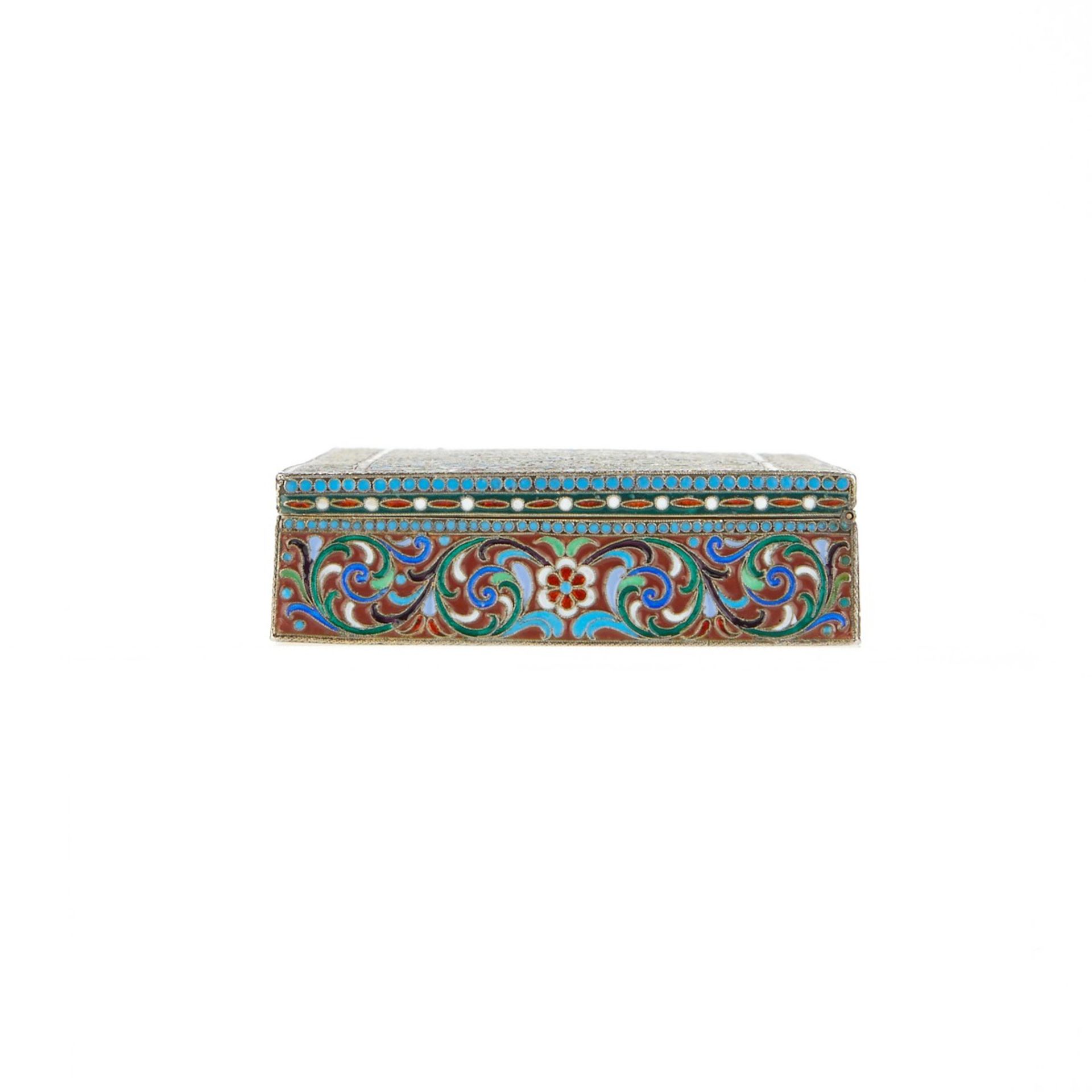 Russian Enameled Silver Tabletop Cigarette Box - Bild 6 aus 17