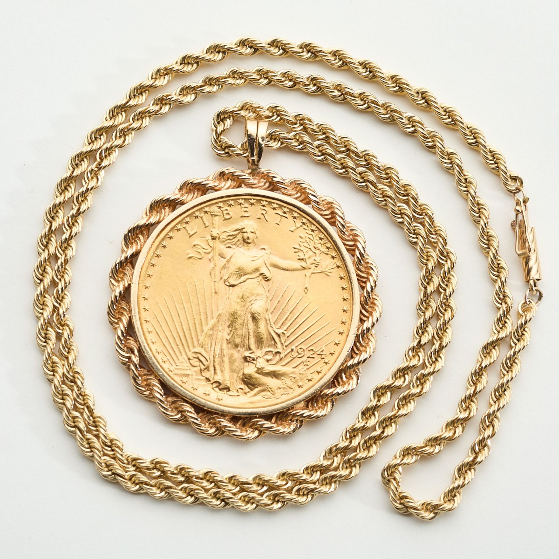 Gold US Saint-Gaudens Coin w/ Chain