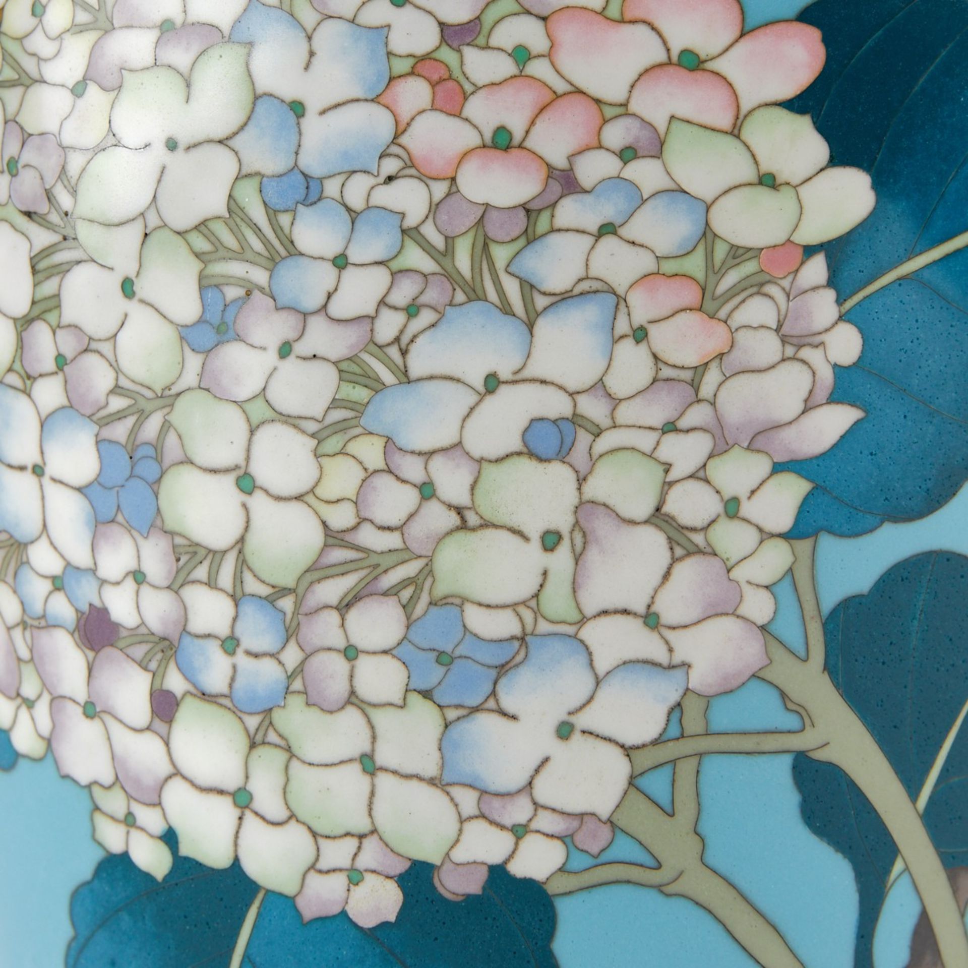 Tsukamoto Hikokichi Large Cloisonne Vase w/ Hydrangeas - Image 5 of 9