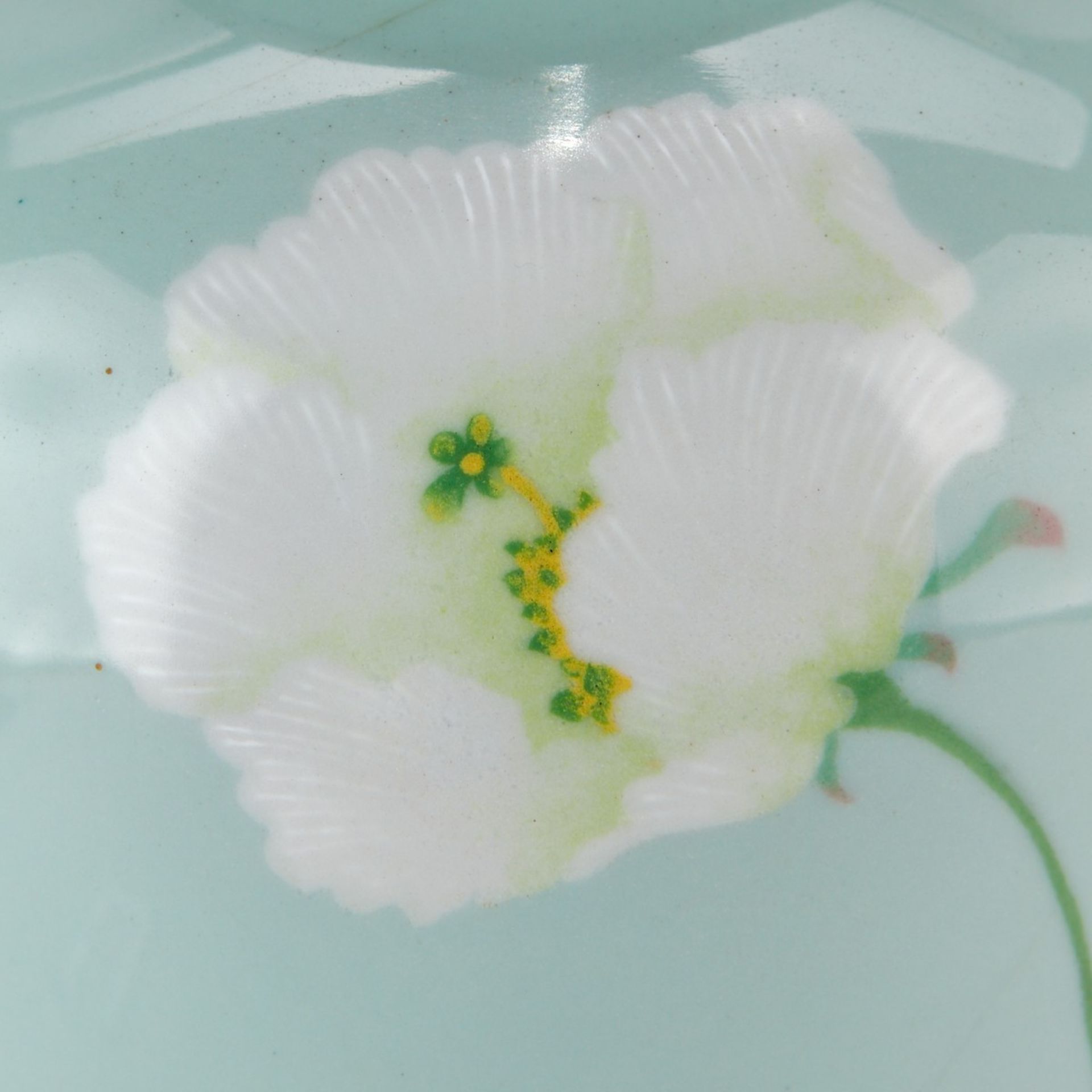 Japanese Cloisonne Vase w/ Flowers and Stream - Bild 4 aus 8