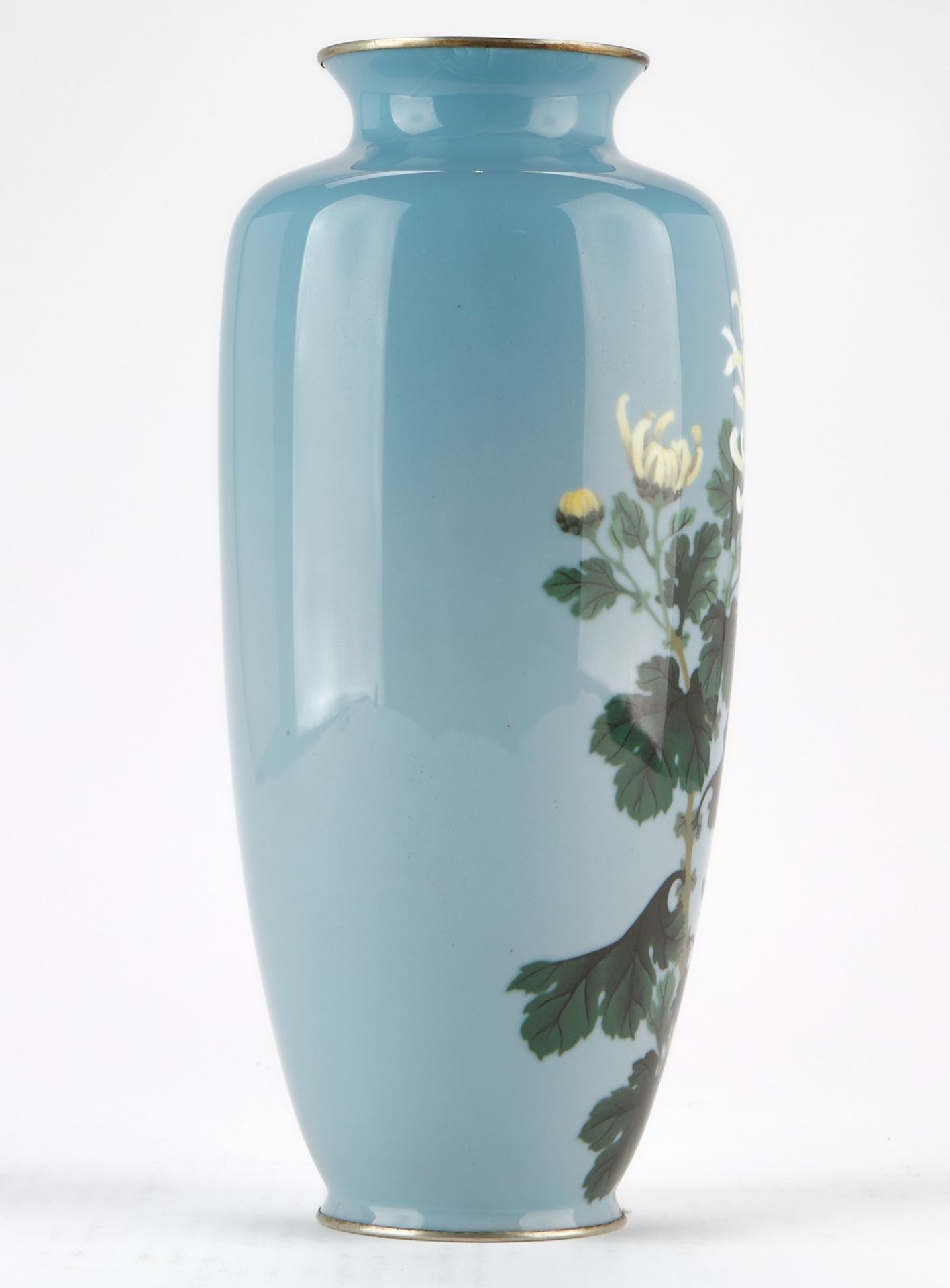 Japanese Cloisonne Vase w/ Chrysanthemum - Bild 3 aus 9