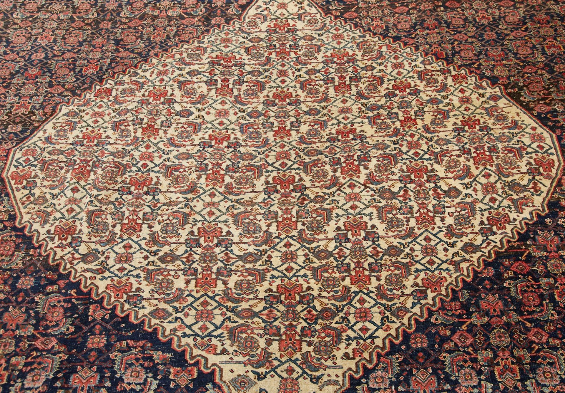 Palace Size Antique Bakhtiari Persian Rug 25' x 14' - Bild 5 aus 6