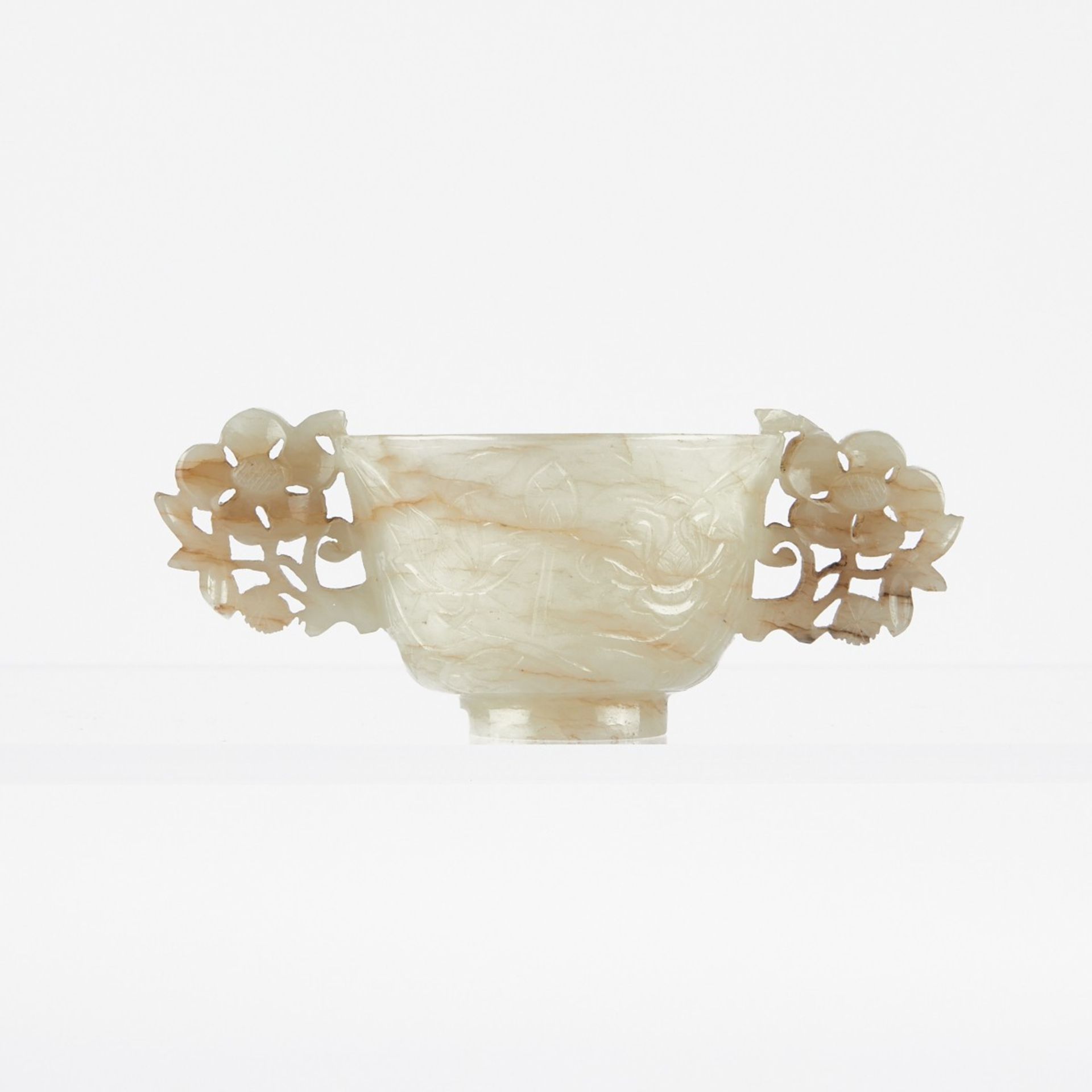Chinese Qing Miniature Jade Cup w/ Pierced Handles - Bild 5 aus 11