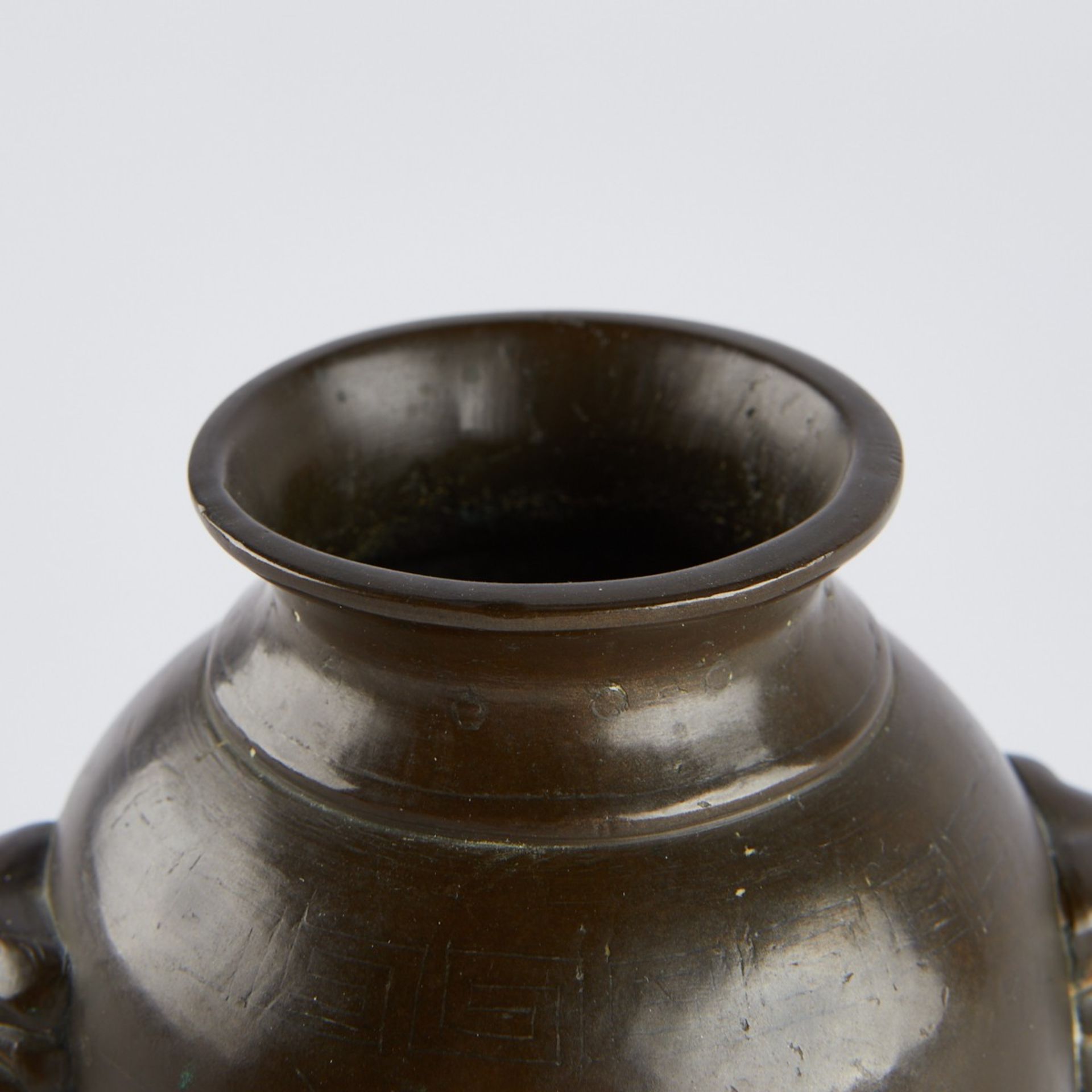 18th-19th c. Chinese Bronze Vase w/ Silver Inlay - Bild 5 aus 8