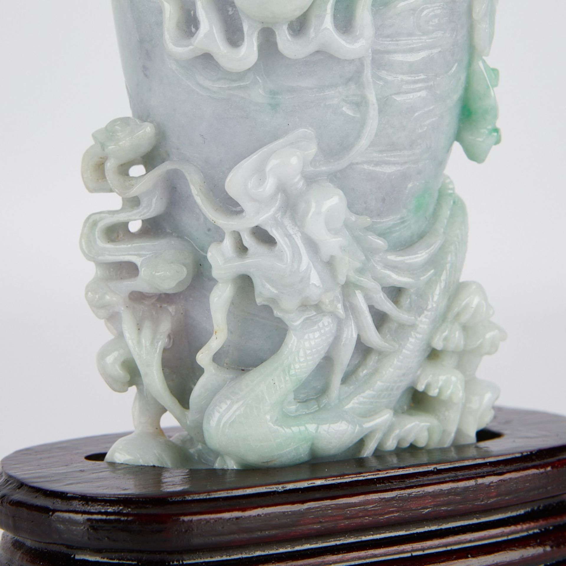 Chinese Jade Carving Vase w/ Dragon - Bild 6 aus 10