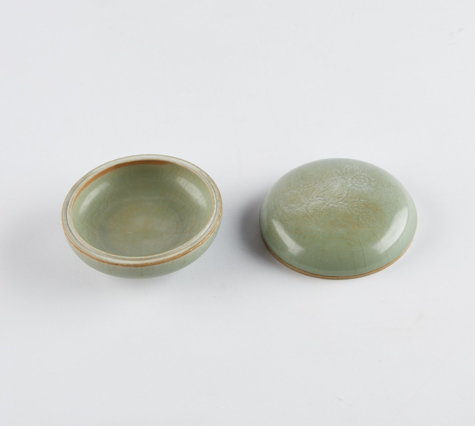 Chinese Celadon Paste Box - Bild 2 aus 8