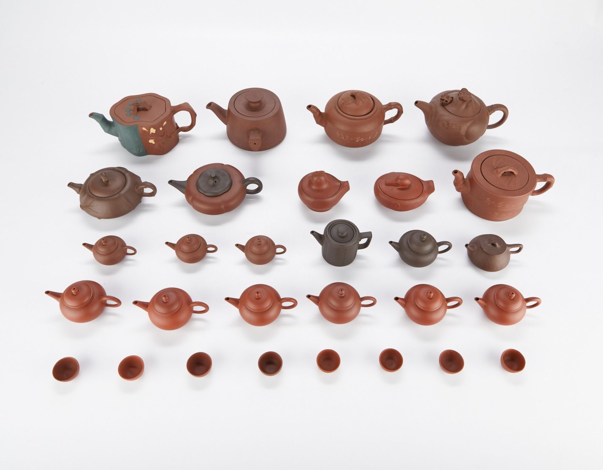 Grp: 29 Chinese Yixing Teapots and Cups - Bild 30 aus 31