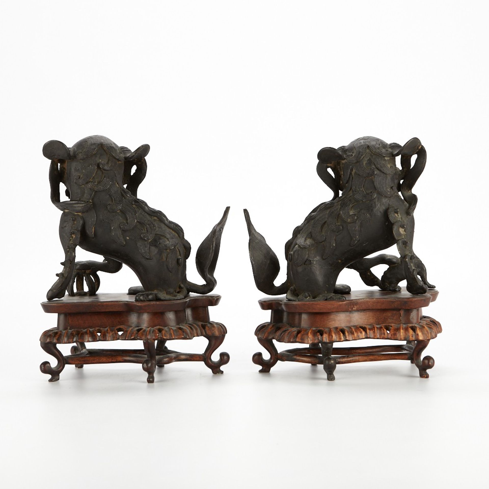 Pair 19th c. Chinese Bronze Lions - Bild 2 aus 8