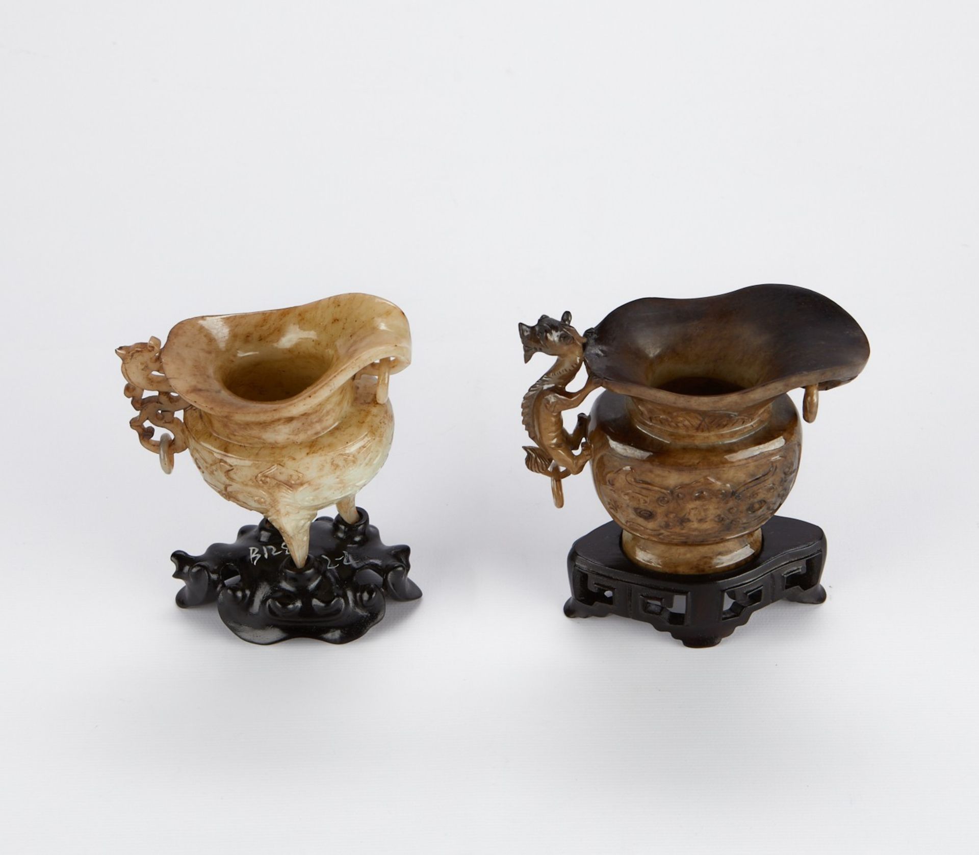 Grp: 2 Chinese Archaistic Jade Ewers - Bild 6 aus 10