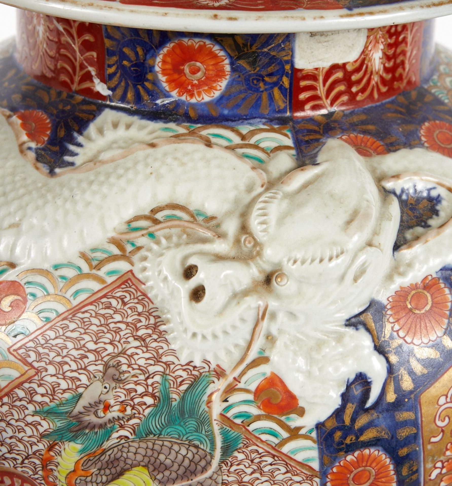 Grp: 2 Large Imari Urns w/ Dragons - Bild 6 aus 23