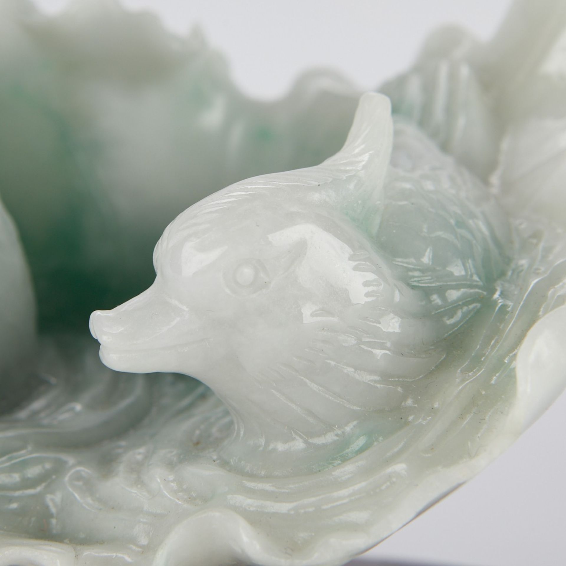 Chinese Green and White Jade Duck w/ Lotus - Bild 9 aus 11