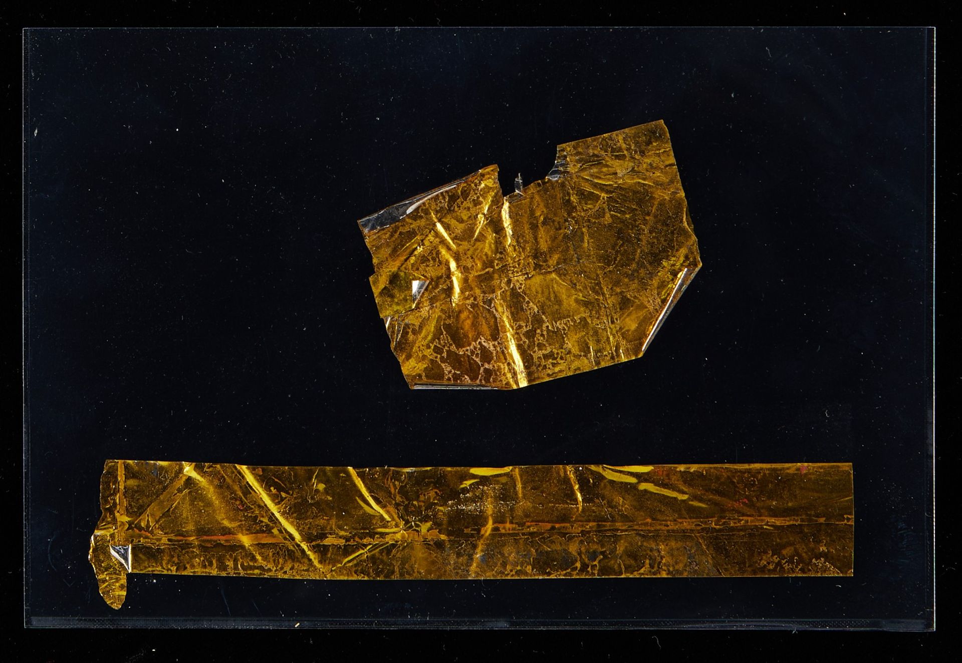 NASA Apollo 13 Flown Kapton Mylar Foil - Bild 2 aus 3