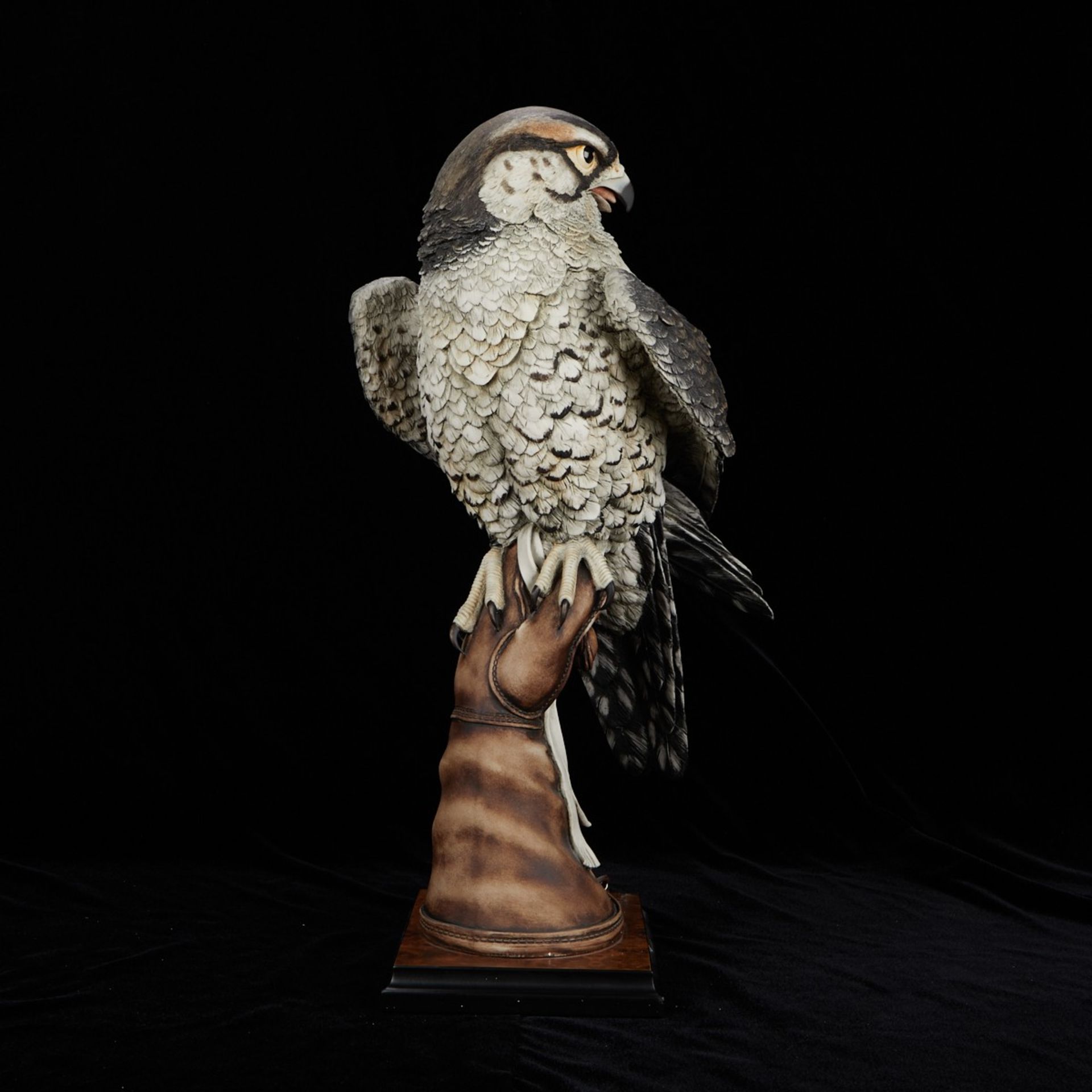 Giuseppe Armani "The Falconer" Ceramic Figure - Bild 4 aus 11